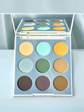 Morphe 9C Matte Essentials Artistry Eye Shadow Palette
